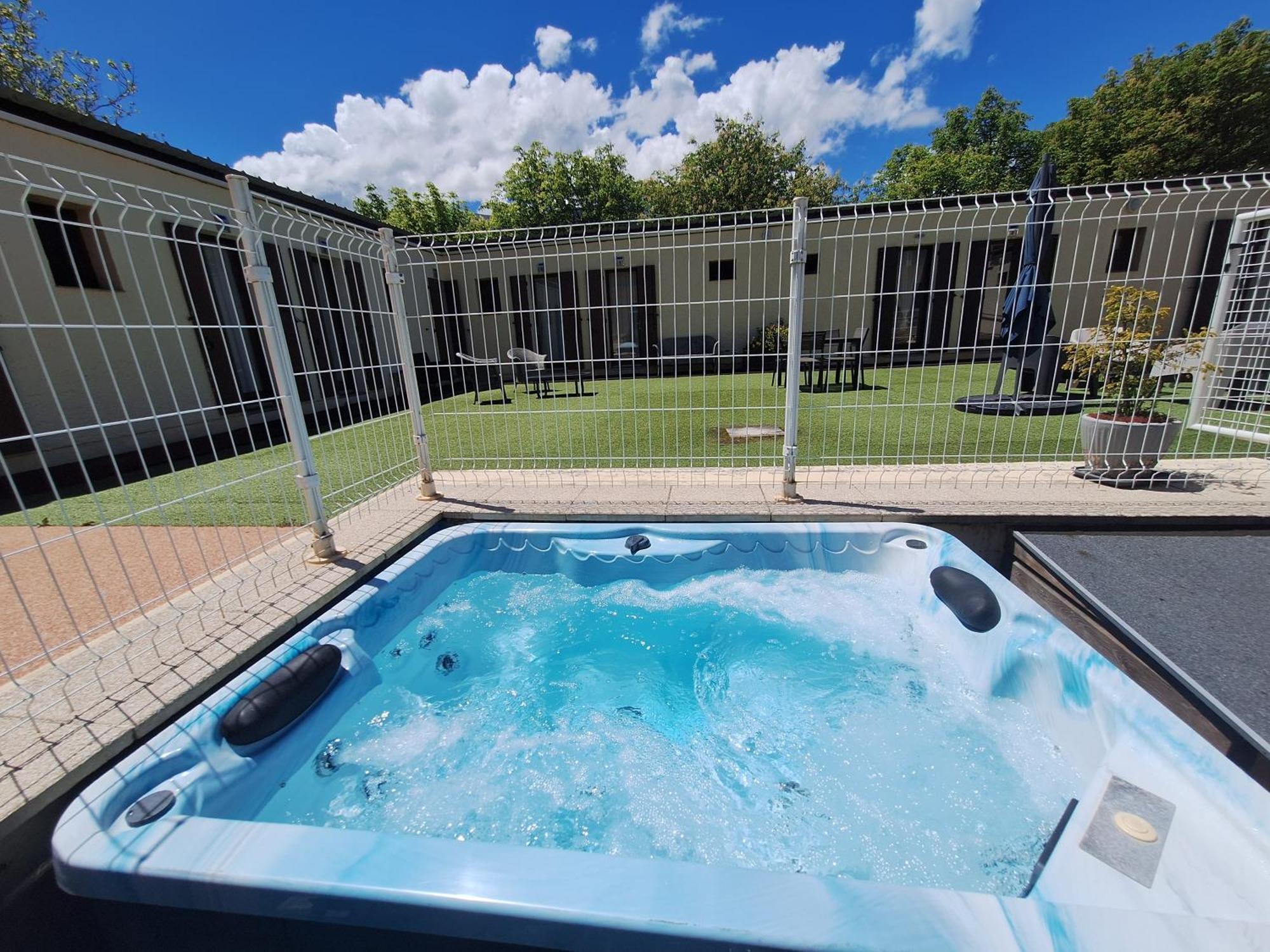 Hotel Le Connetable Saint-Bonnet-en-Champsaur Buitenkant foto